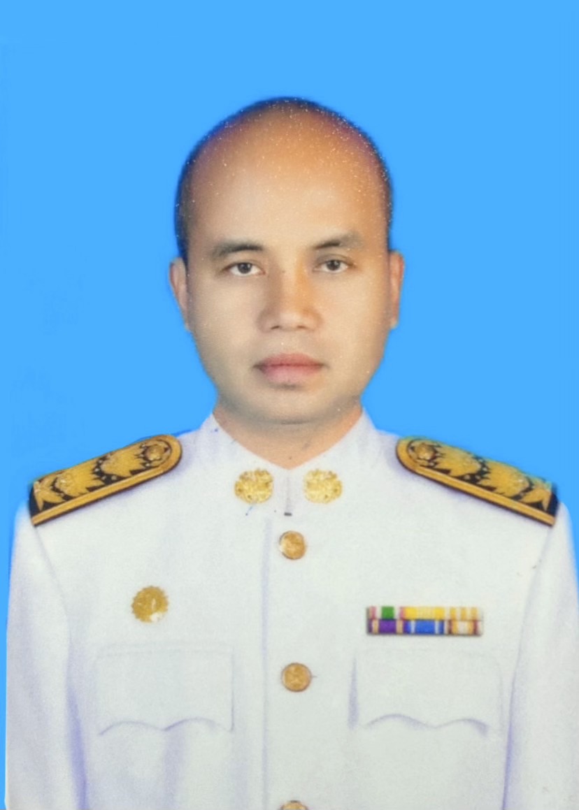 นายนรินทร์  นพพิบูลย์