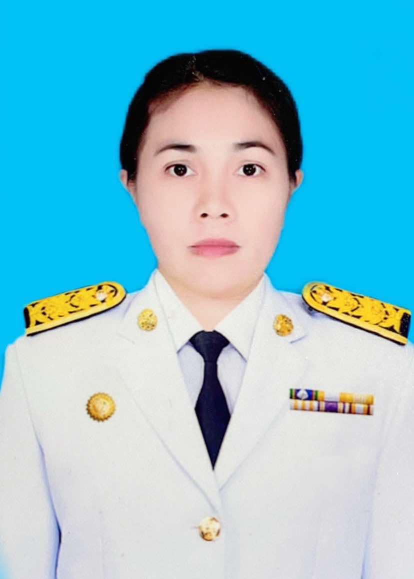 นางสาวจันทรา แรงหาญ