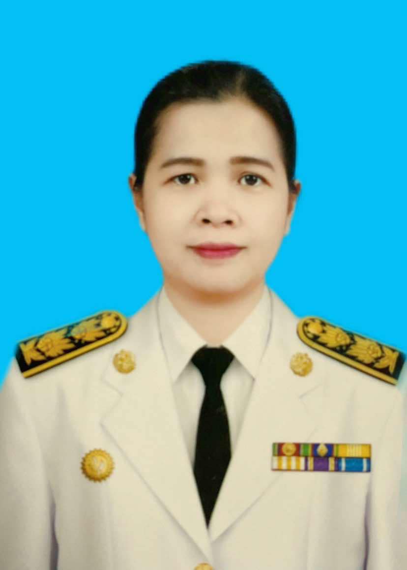 นางมณีนิล มั่งคั่ง