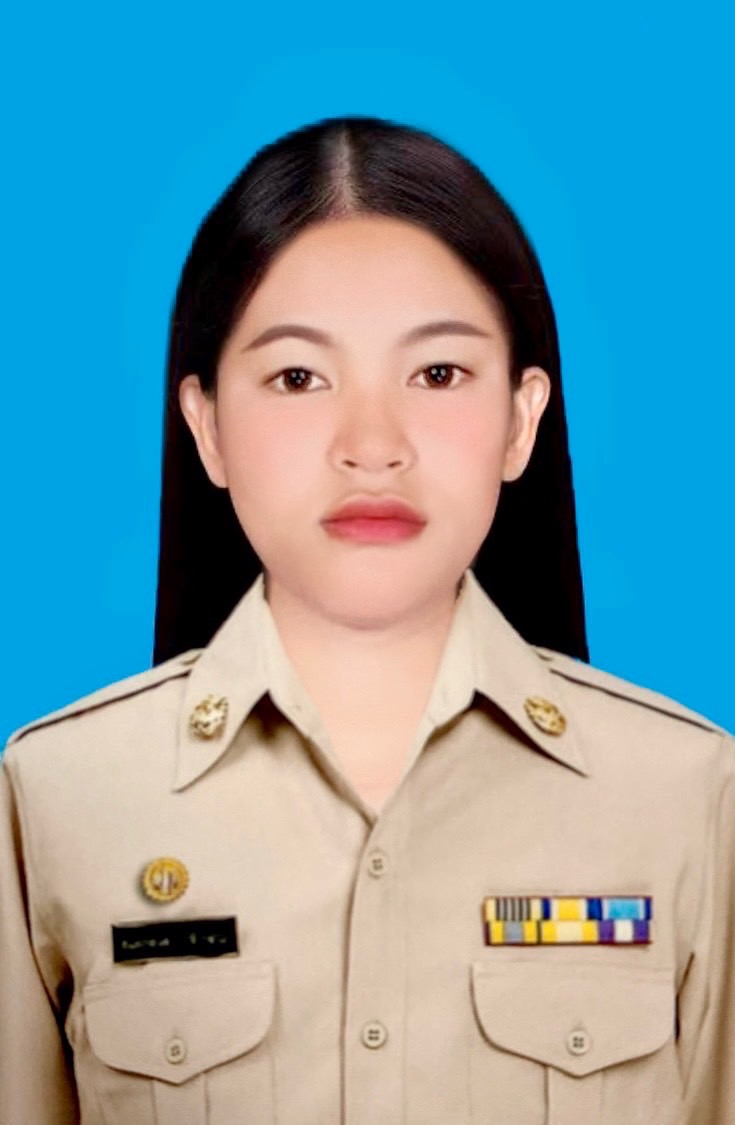 นางสาวจิรภา  โต๊ะสำรับ