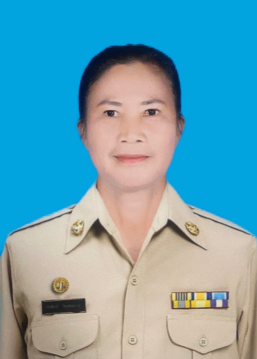 นางณัฐมล  ชื่นบาน 